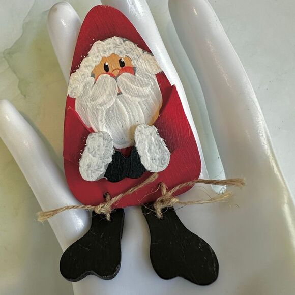 Handmade Wooden Santa Claus Brooch Pin - Picture 2 of 5